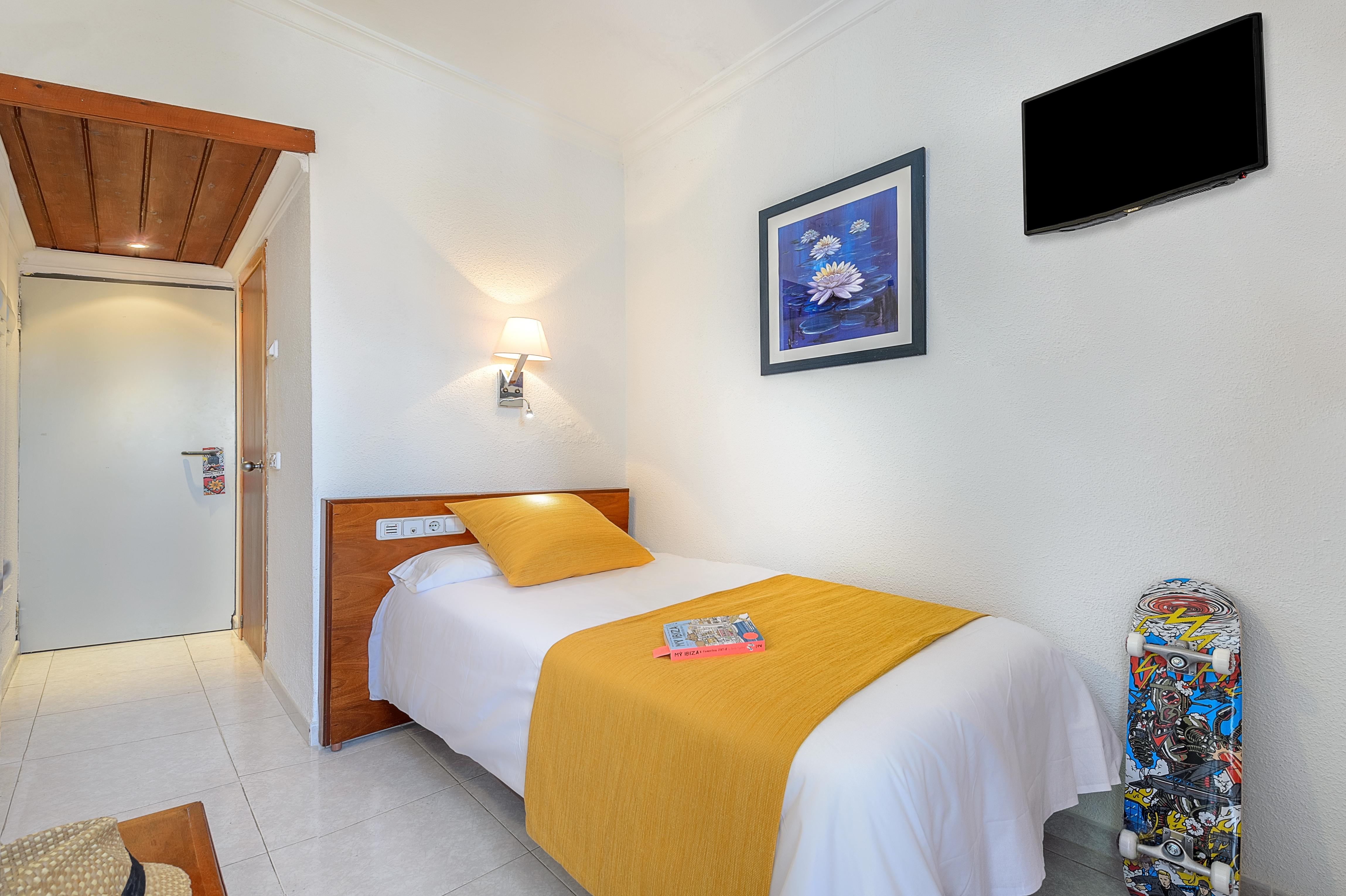 Aparthotel Vibra Bay San Antonio  Exterior foto