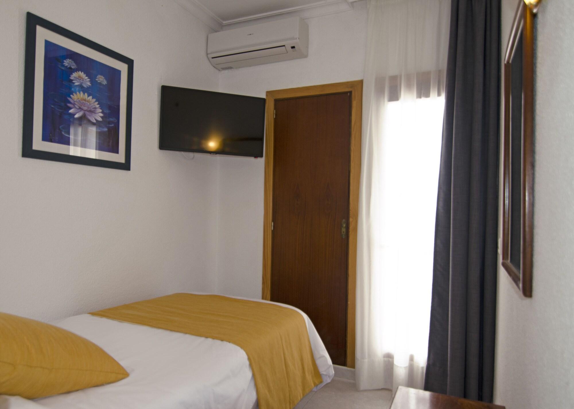 Aparthotel Vibra Bay San Antonio  Exterior foto